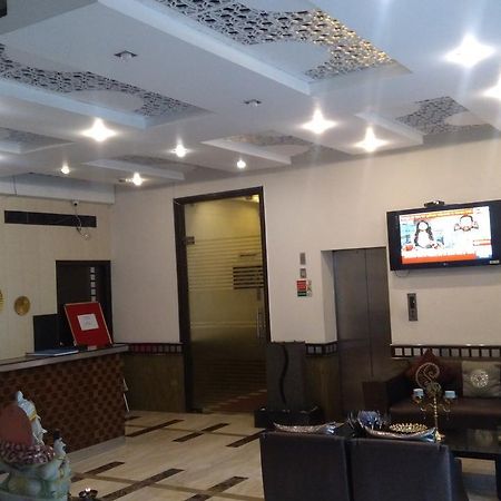 Hotel Bizzotel Gurgaon Dış mekan fotoğraf