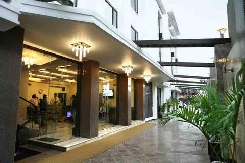 Hotel Bizzotel Gurgaon Dış mekan fotoğraf