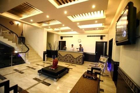 Hotel Bizzotel Gurgaon Dış mekan fotoğraf