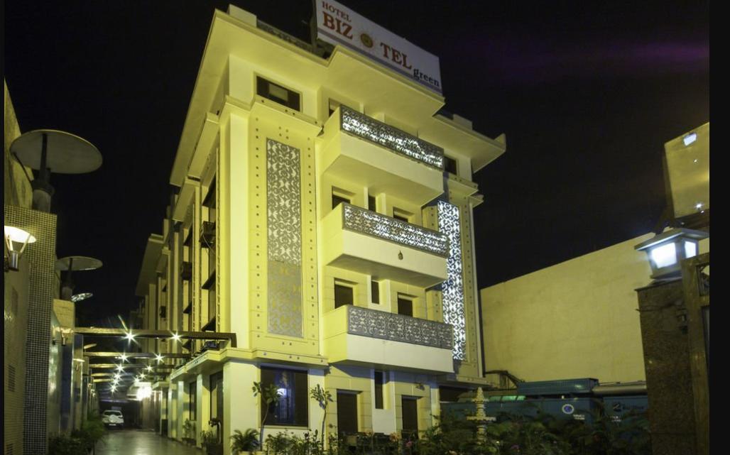Hotel Bizzotel Gurgaon Dış mekan fotoğraf
